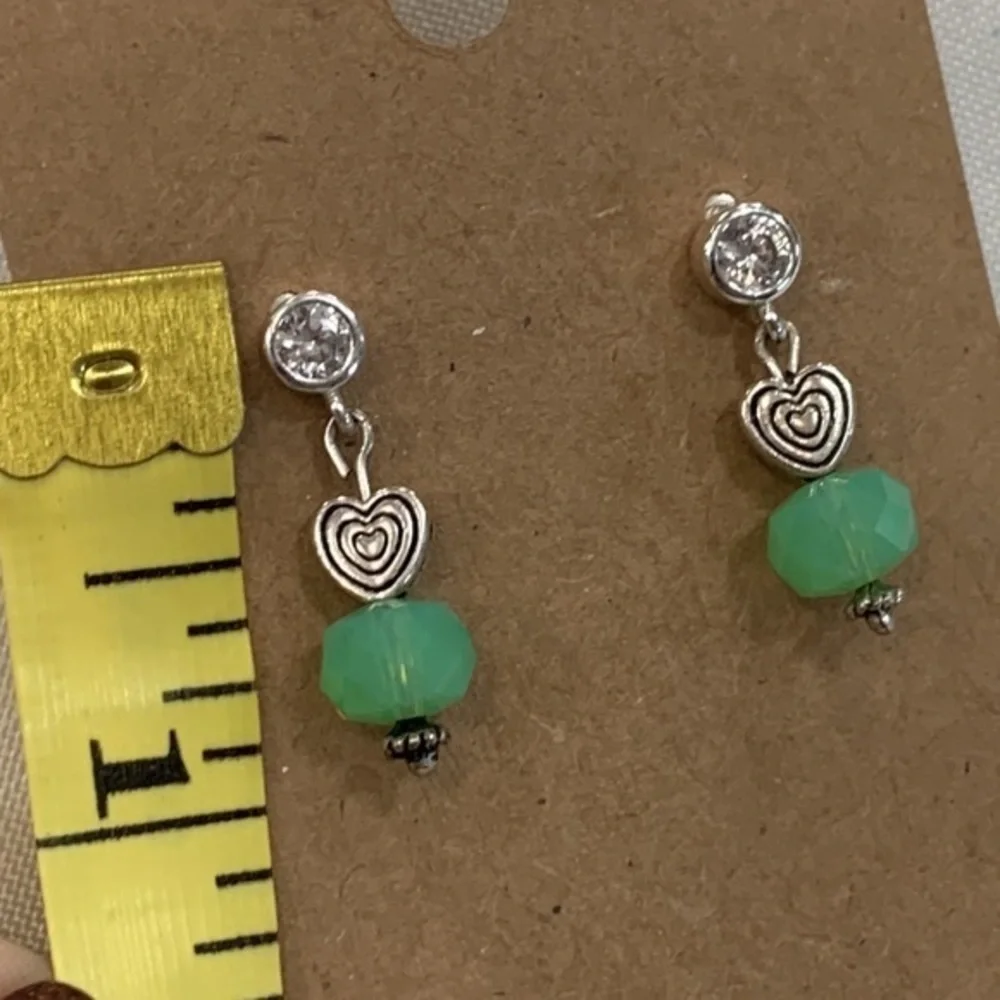 💐5/25 heart bead Green faceted glass crystal silver tone dangle drop victorian